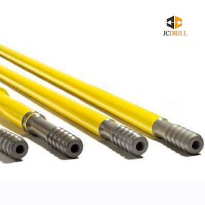 kupować Hydrauliczna wieża podnosząca wiertnicę do studni z systemem jezdnym gąsienicowym ze stali i silnikiem WEICHAI DEUTZ 256KW produkcja online